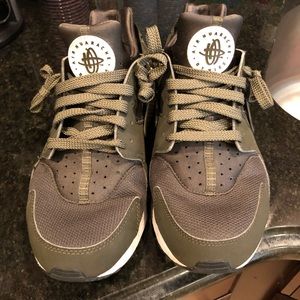 Army green Huraches